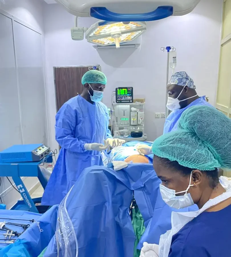 doctors in the theatre perfoming a laparoscopic surgery at clearview Hospital lekki